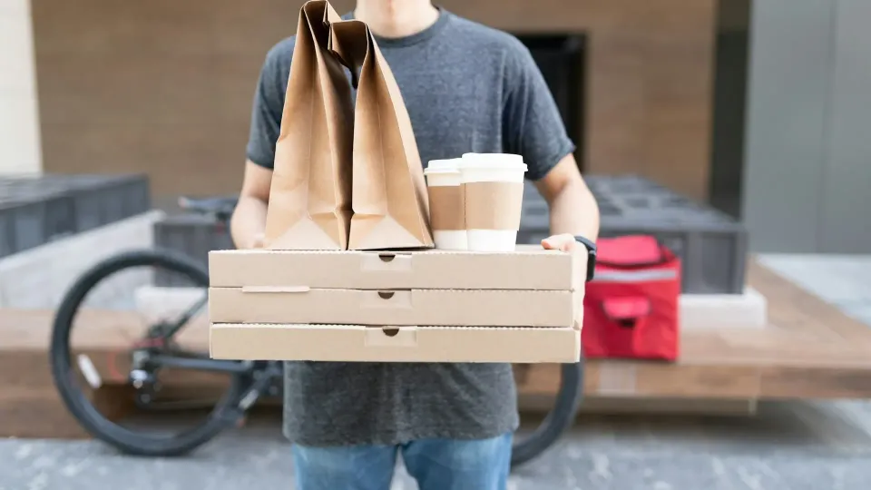 Transforming Q-Commerce: A Portuguese Retailer's Instant Delivery App